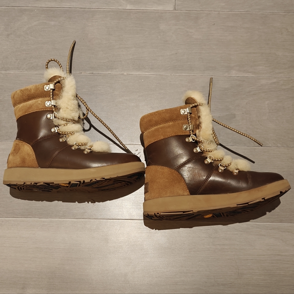 UGG Viki Waterproof Arctic Grip Boot with Shearling Lining - Picture 3 of 14
